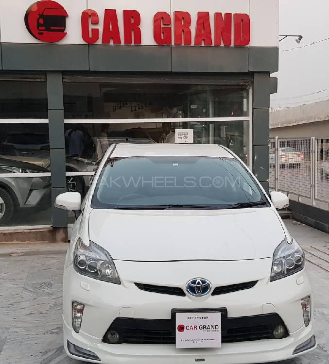 Toyota Prius 2015 for Sale in Peshawar Image-1