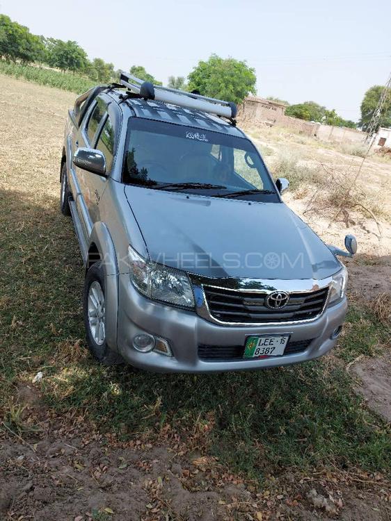 Toyota Hilux 2015 for Sale in Shorkot Cantt Image-1