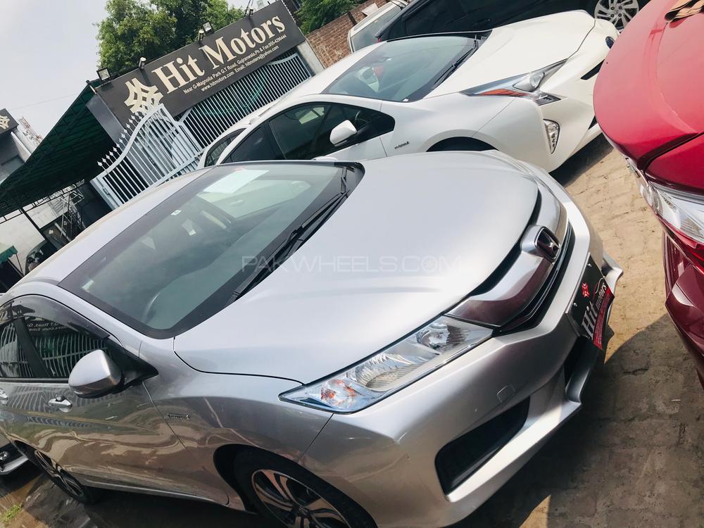 Honda Grace Hybrid 2017 for Sale in Gujranwala Image-1