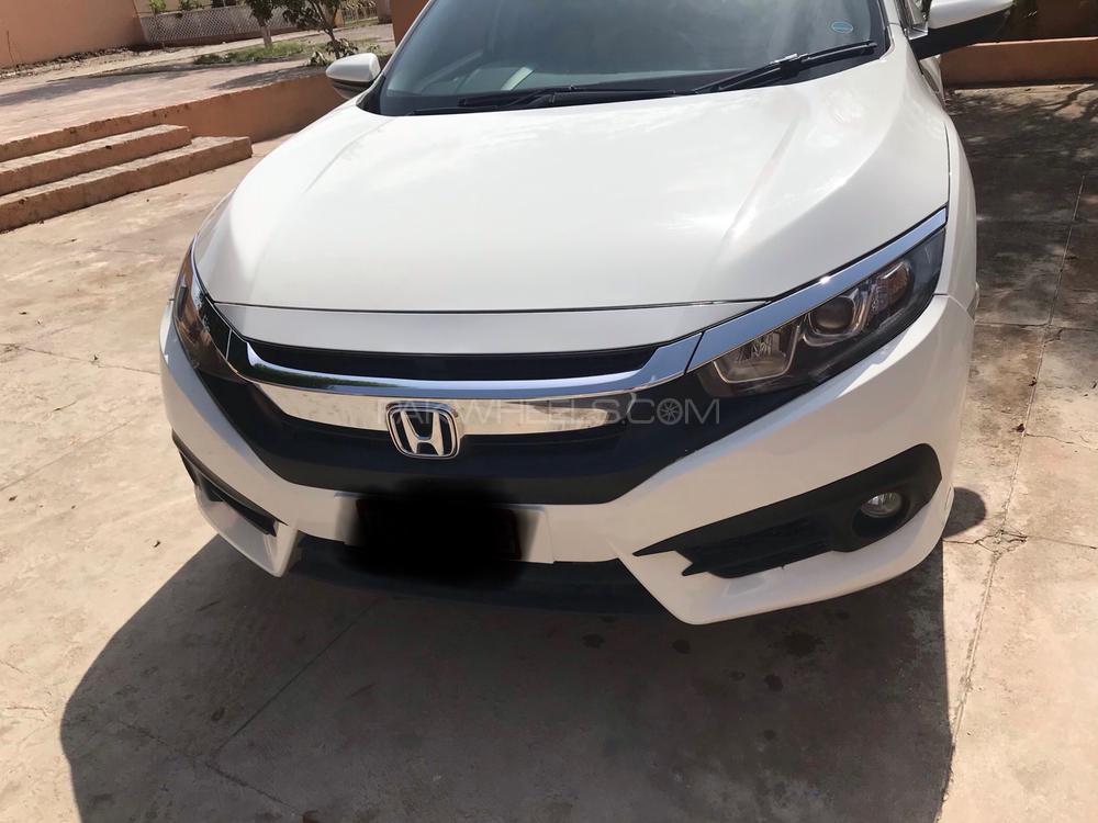 Honda Civic 2018 for Sale in Hyderabad Honda Civic 2018 for Sale in Hyderabad Image-3