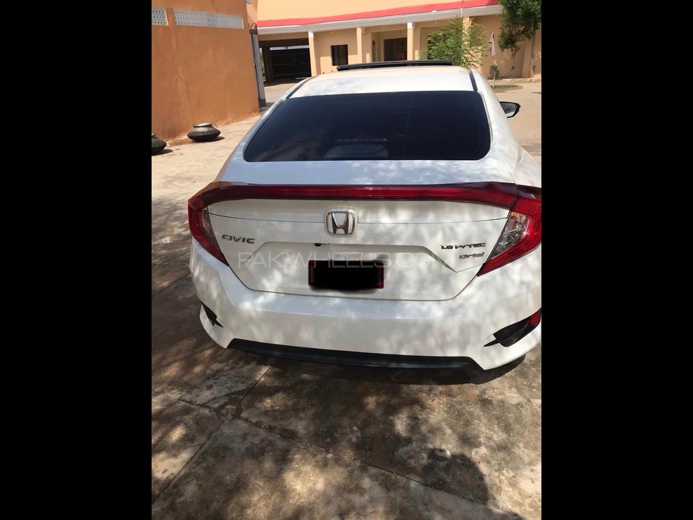 Honda Civic 2018 for Sale in Hyderabad Honda Civic 2018 for Sale in Hyderabad Image-7