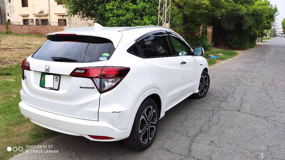 Honda Vezel 2015 for Sale in Lahore Image-1