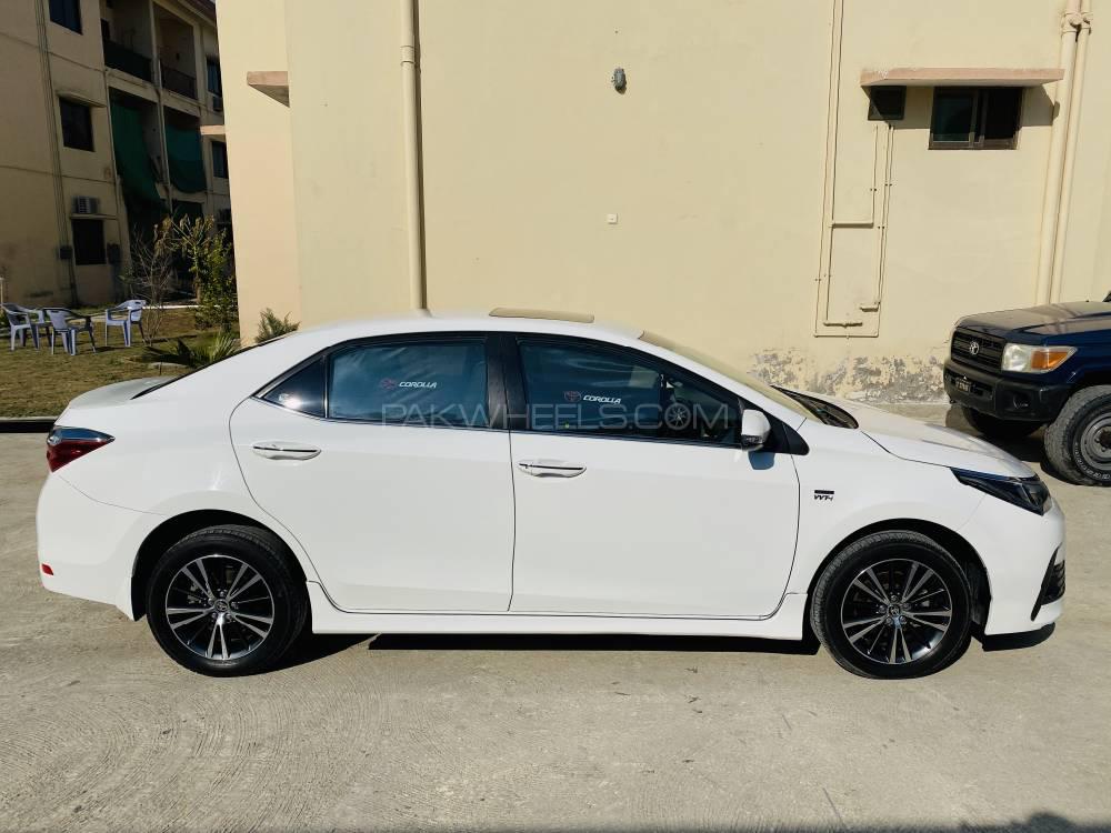 Toyota Corolla 2017 for Sale in Chakwal Image-1