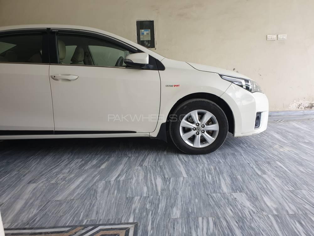 Toyota Corolla 2014 for Sale in Lahore Toyota Corolla 2014 for Sale in Lahore Image-5