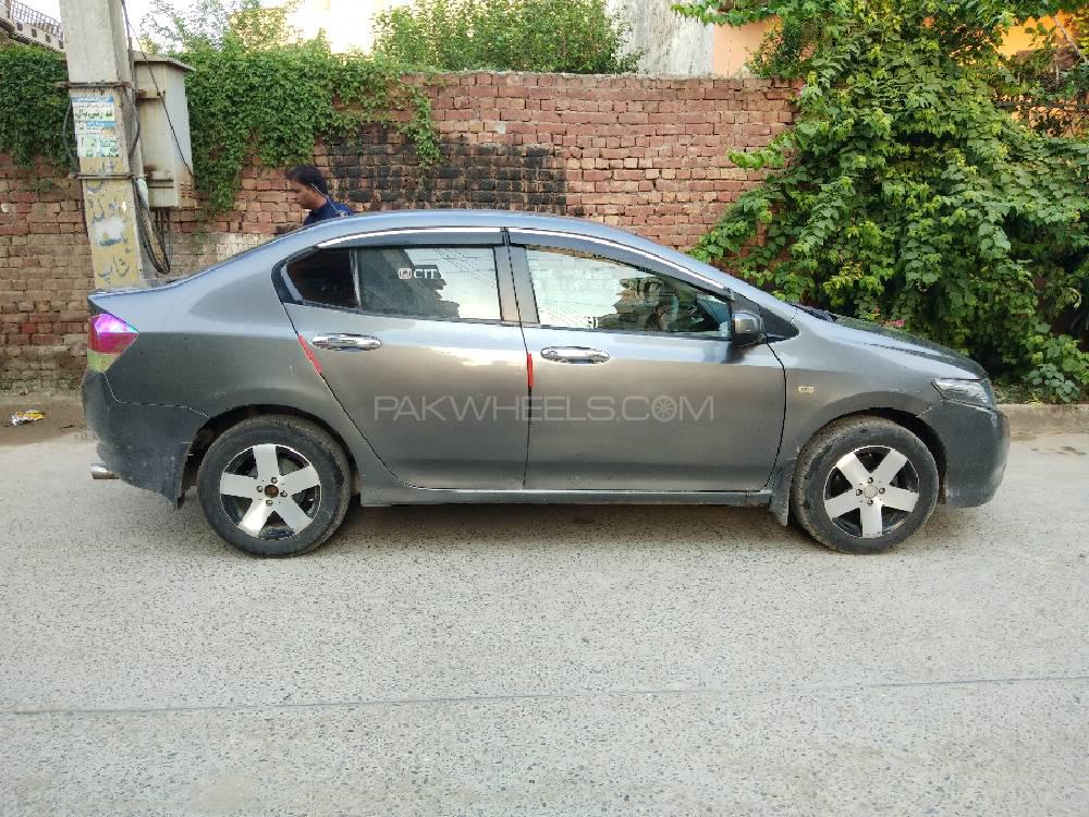Honda City 2013 for Sale in Faisalabad Honda City 2013 for Sale in Faisalabad Image-2