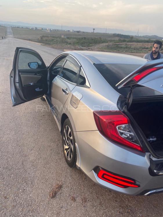 Honda Civic 2017 for Sale in Peshawar Honda Civic 2017 for Sale in Peshawar Image-5