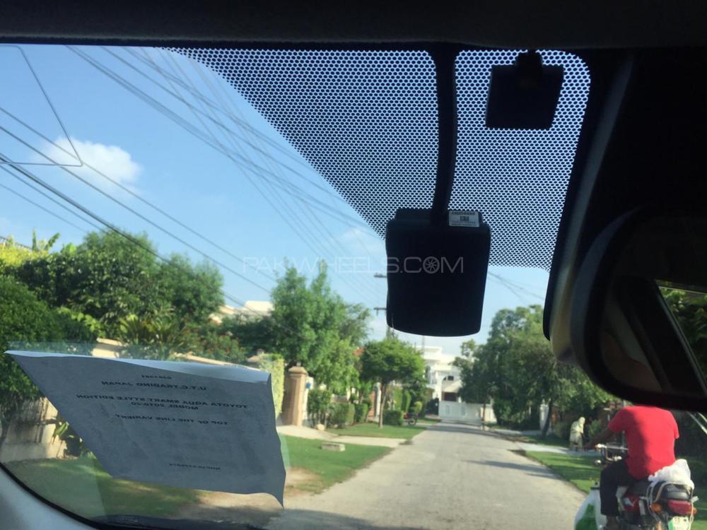 ٹویوٹا اکوا 2016 for Sale in لاہور ٹویوٹا اکوا 2016 for Sale in لاہور Image-12