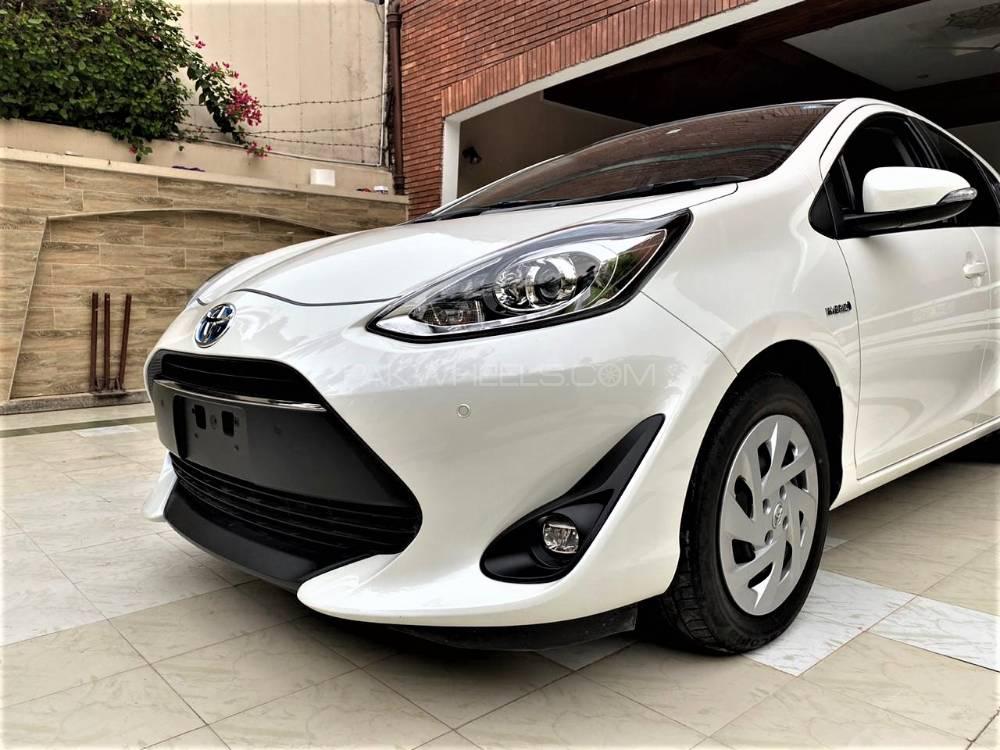 Toyota Aqua 2017 for Sale in Lahore Toyota Aqua 2017 for Sale in Lahore Image-11