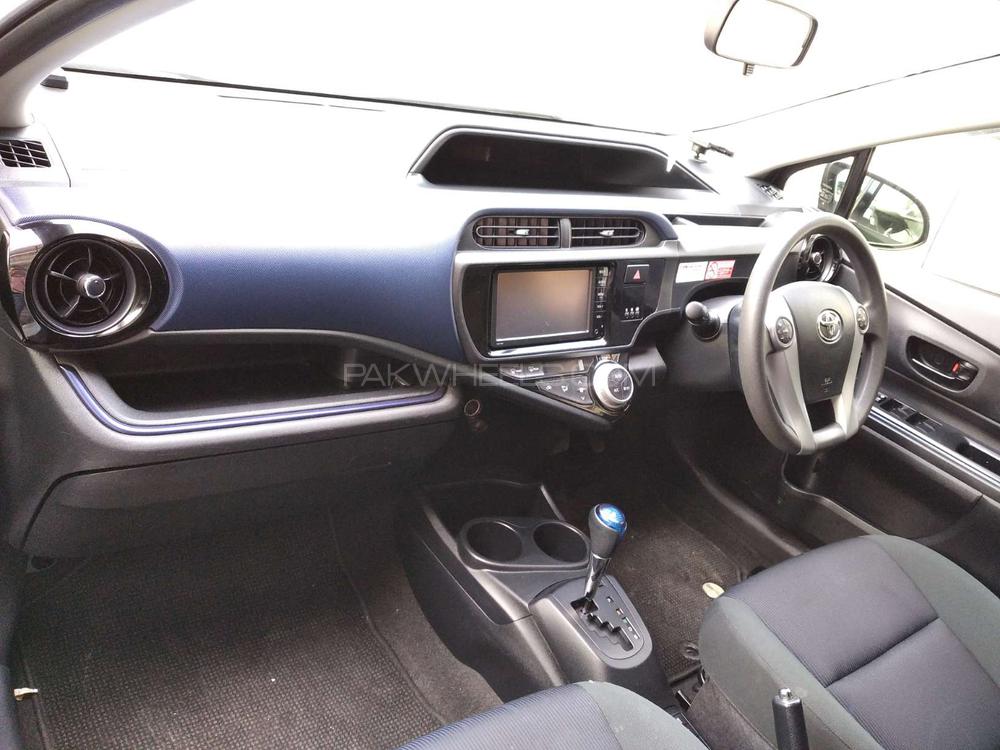 Toyota Aqua 2016 for Sale in Lahore Toyota Aqua 2016 for Sale in Lahore Image-10