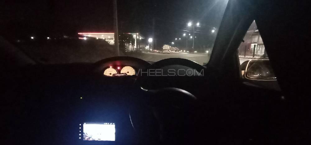 Toyota Vitz 2000 for Sale in Peshawar Toyota Vitz 2000 for Sale in Peshawar Image-6