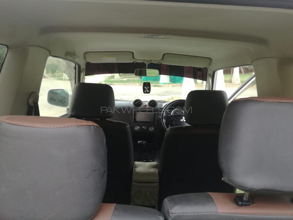Mitsubishi Pajero Mini 2011 for Sale in Karachi Mitsubishi Pajero Mini 2011 for Sale in Karachi Image-14