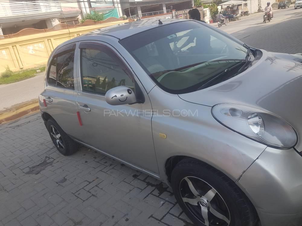 Nissan March 2002 for Sale in Rawalpindi Image-1
