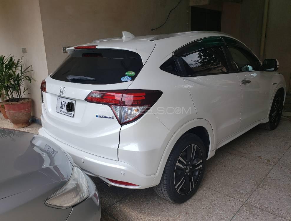 Honda Vezel 2014 for Sale in Lahore Honda Vezel 2014 for Sale in Lahore Image-5