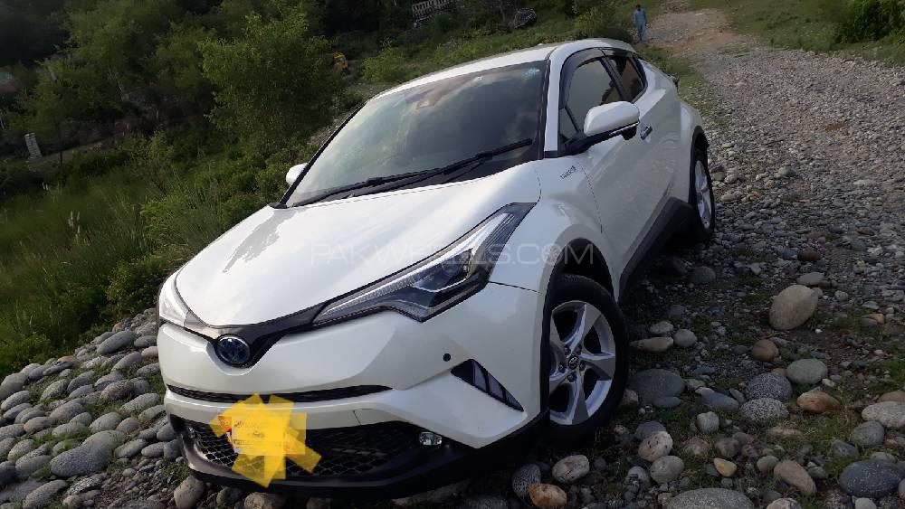 Toyota C-HR 2018 for Sale in Topi Image-1