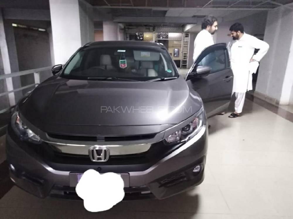 Honda Civic 2018 for Sale in Peshawar Image-1