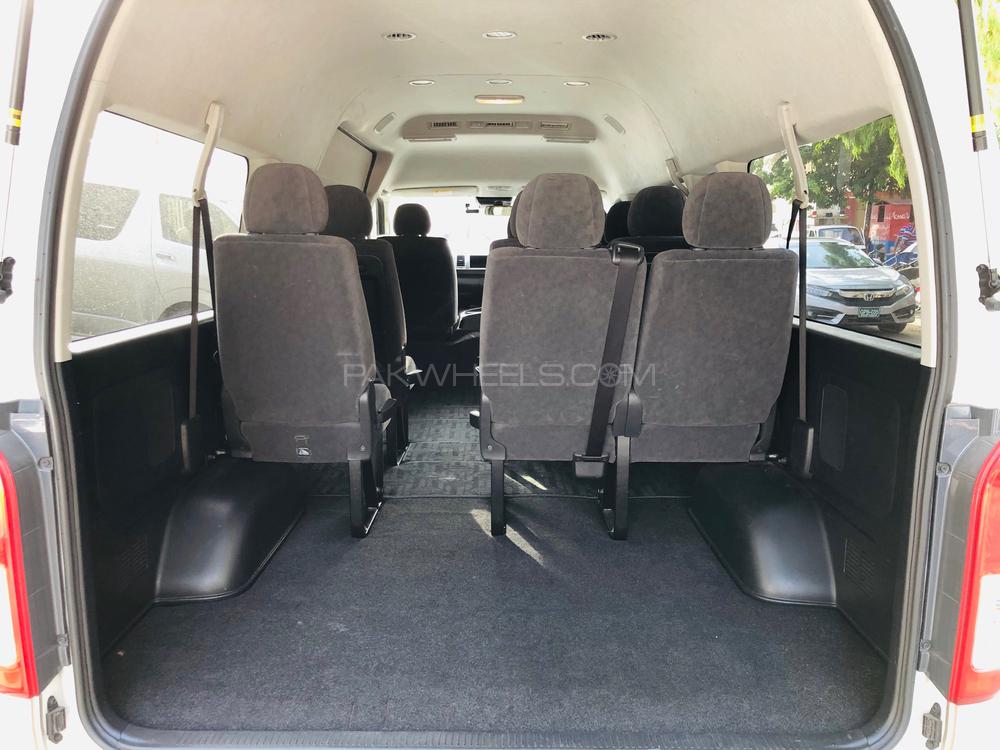 Toyota Hiace 2018 for Sale in Karachi Toyota Hiace 2018 for Sale in Karachi Image-5