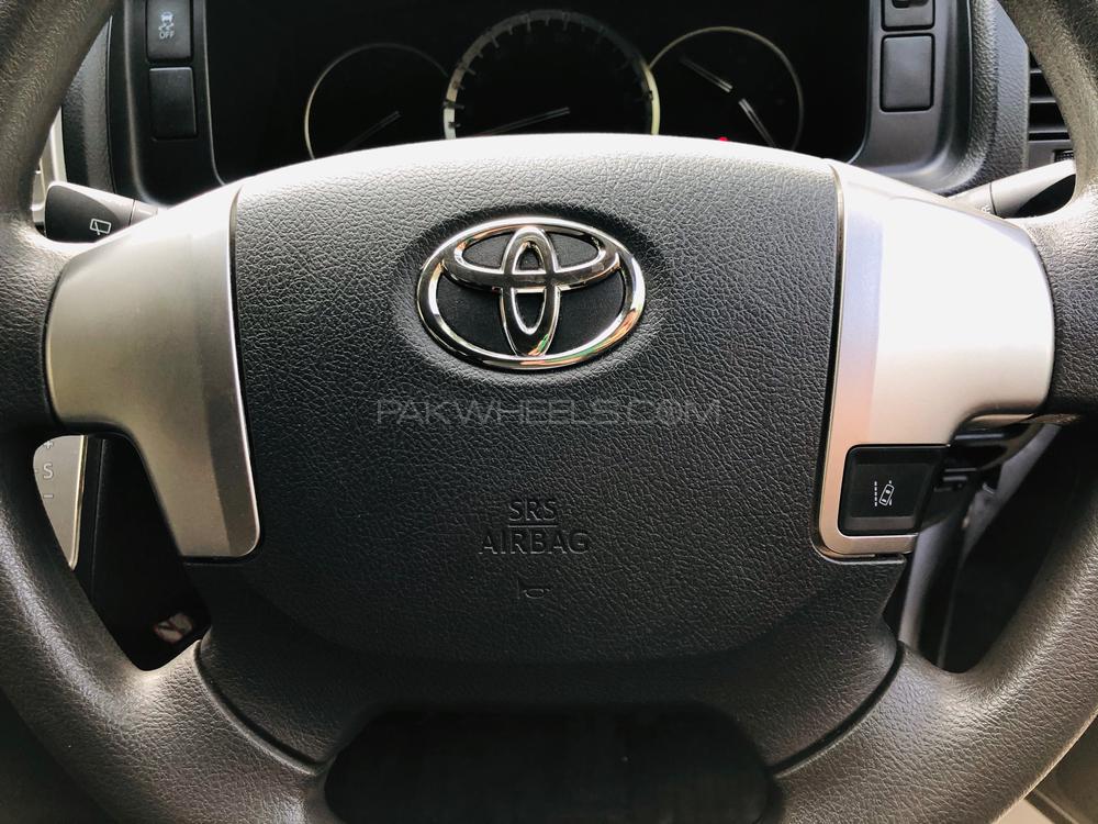 Toyota Hiace 2018 for Sale in Karachi Toyota Hiace 2018 for Sale in Karachi Image-13