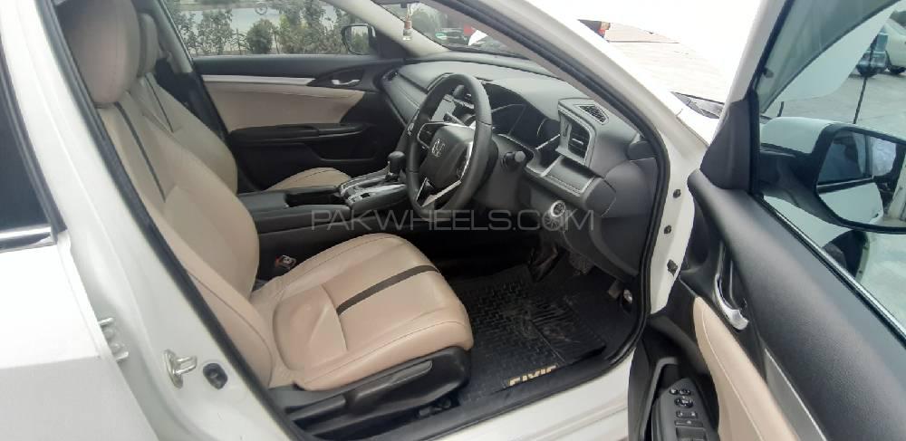 Honda Civic 2017 for Sale in Peshawar Honda Civic 2017 for Sale in Peshawar Image-11