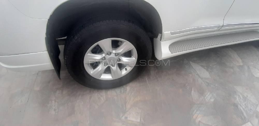 Toyota Prado 2012 for Sale in Peshawar Toyota Prado 2012 for Sale in Peshawar Image-13