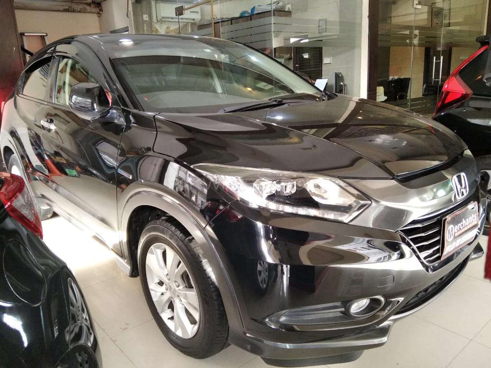 Honda Vezel 2014 for Sale in Karachi Image-1