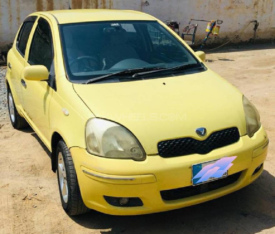 Toyota Vitz 2003 for Sale in Takhtbai Image-1