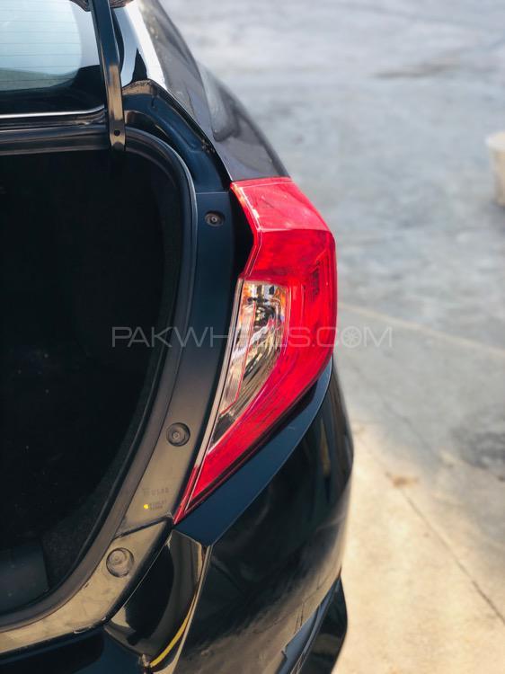 Honda Civic - 2018  Honda Civic - 2018  Image-7