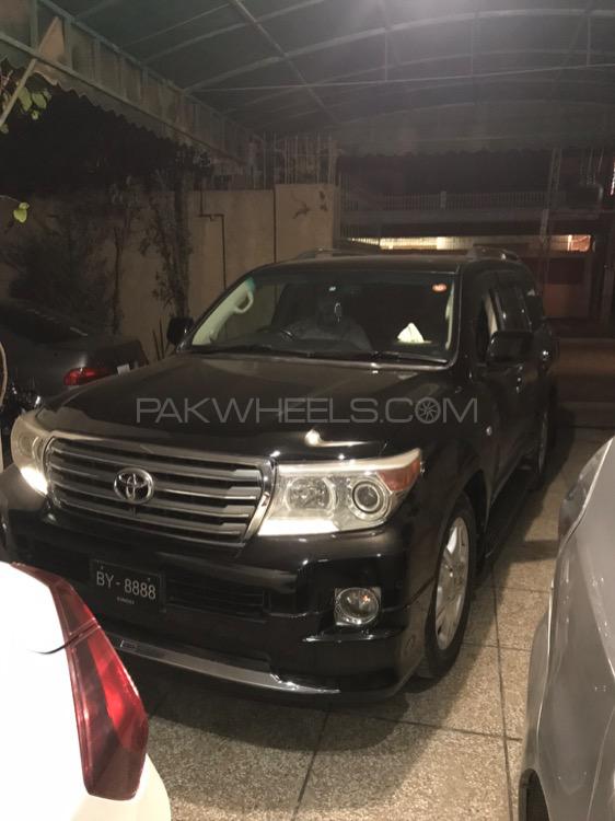 Toyota Land Cruiser - 2012  Toyota Land Cruiser - 2012  Image-4