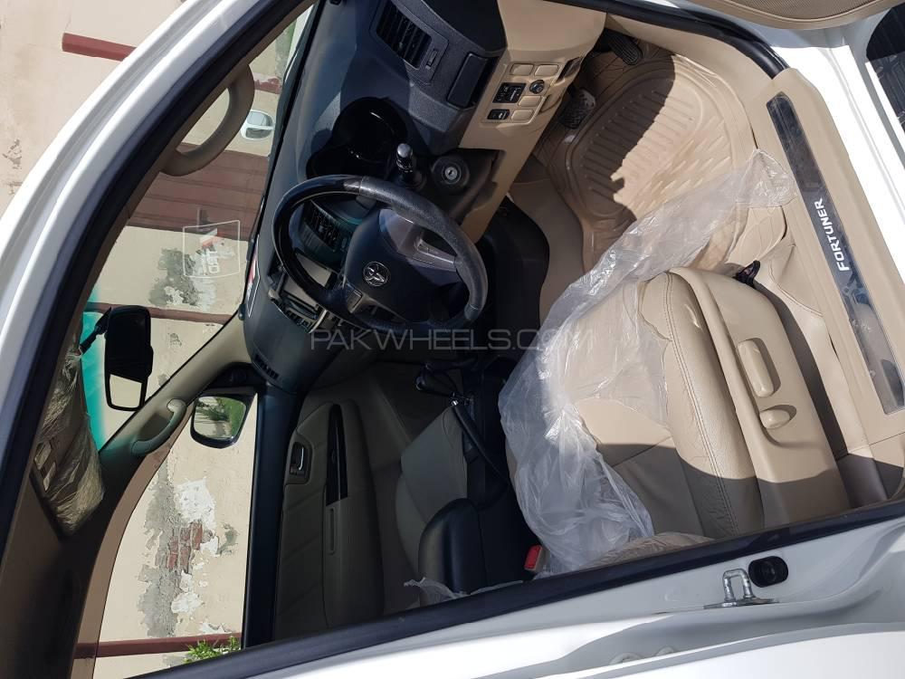 Toyota Fortuner 2016 for Sale in Multan Toyota Fortuner 2016 for Sale in Multan Image-4