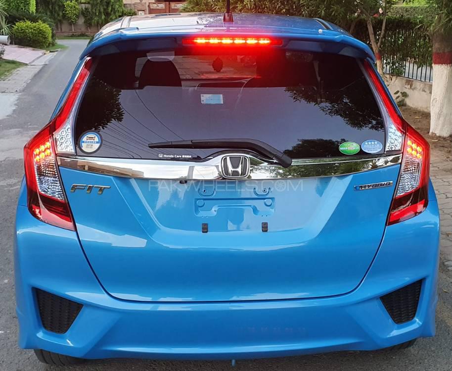 Honda Fit 2016 for Sale in Lahore Honda Fit 2016 for Sale in Lahore Image-5