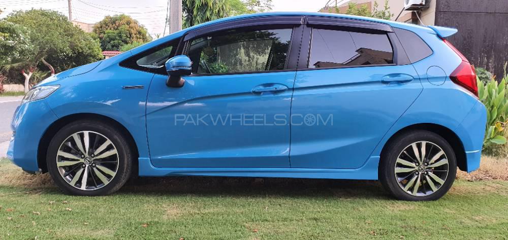 Honda Fit 2016 for Sale in Lahore Honda Fit 2016 for Sale in Lahore Image-7