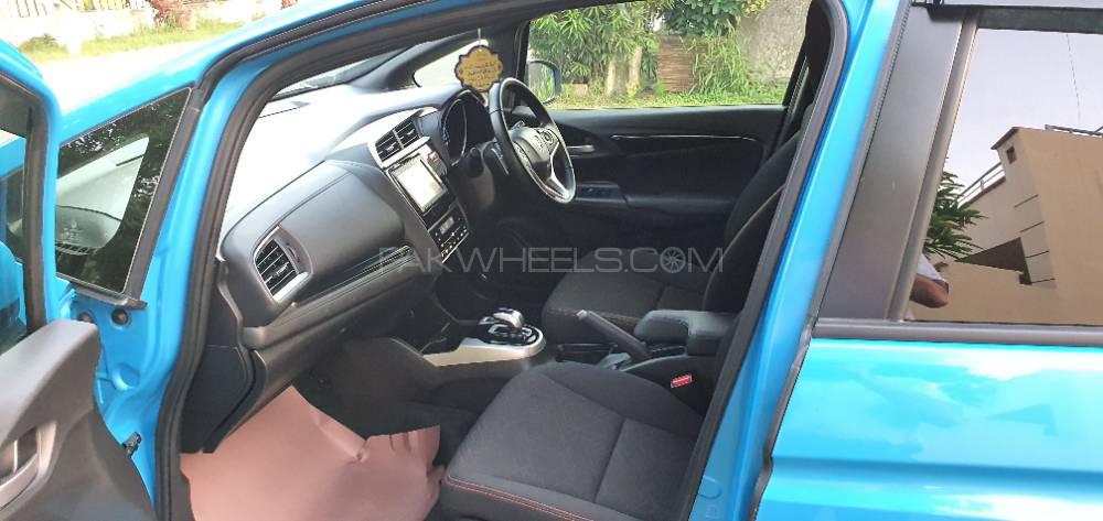 Honda Fit 2016 for Sale in Lahore Honda Fit 2016 for Sale in Lahore Image-12