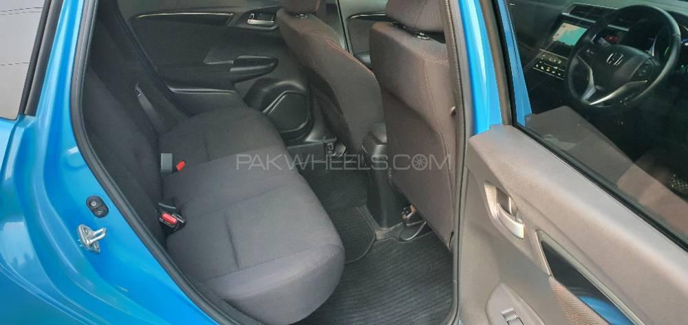 Honda Fit 2016 for Sale in Lahore Honda Fit 2016 for Sale in Lahore Image-14