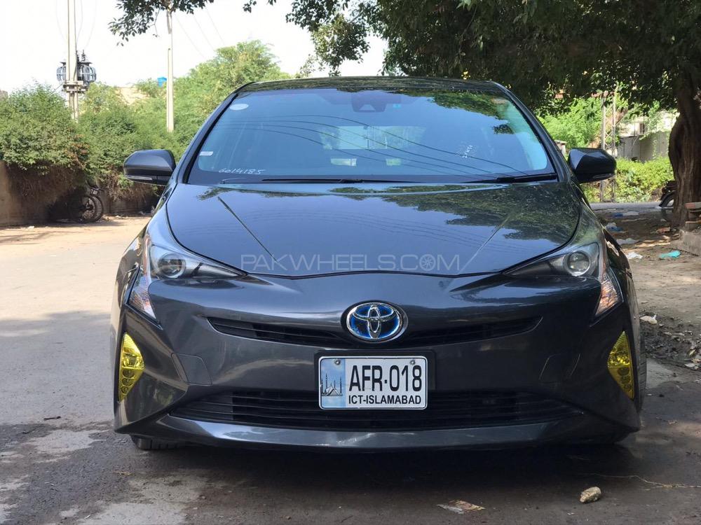 Toyota Prius - 2020  Toyota Prius - 2020  Image-13