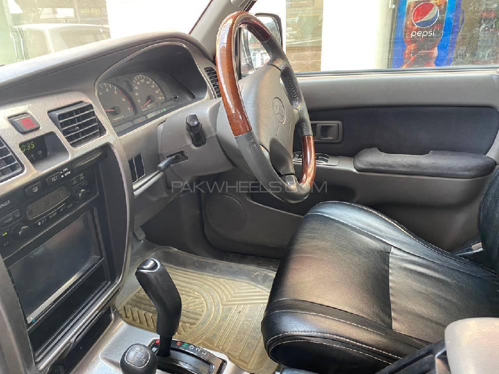 Toyota Surf 2000 for Sale in Islamabad Image-1