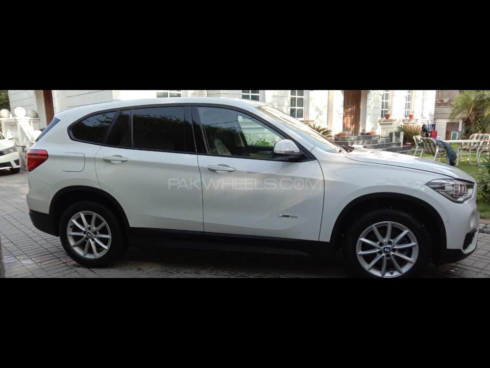 بی ایم ڈبلیو ایکس 1 2017 for Sale in لاہور Image-1