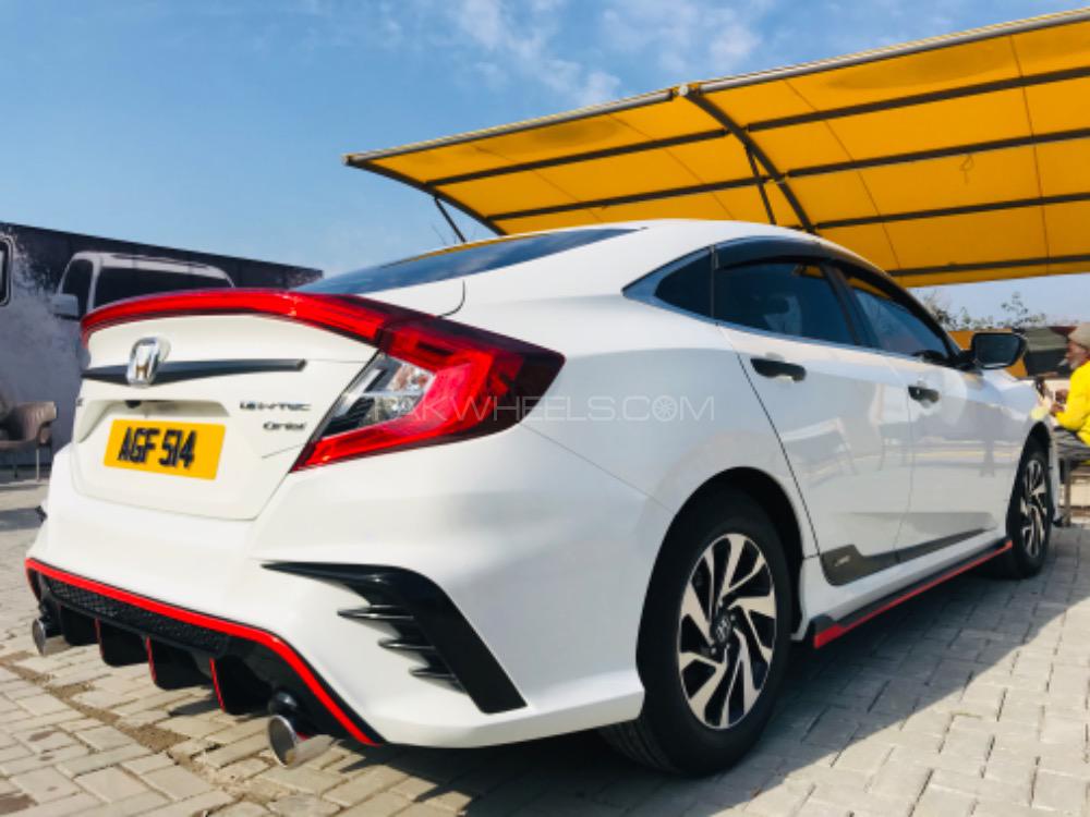 Honda Civic - 2018  Honda Civic - 2018  Image-6