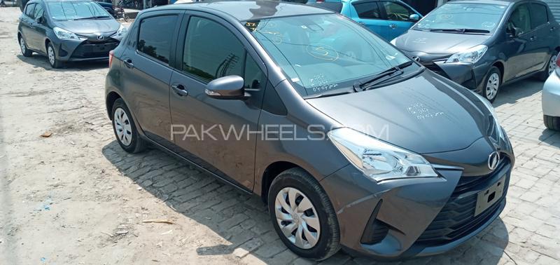 Toyota Vitz 2017 for Sale in Lahore Toyota Vitz 2017 for Sale in Lahore Image-6