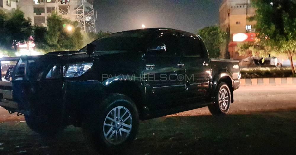 Toyota Hilux - 2012  Toyota Hilux - 2012  Image-3
