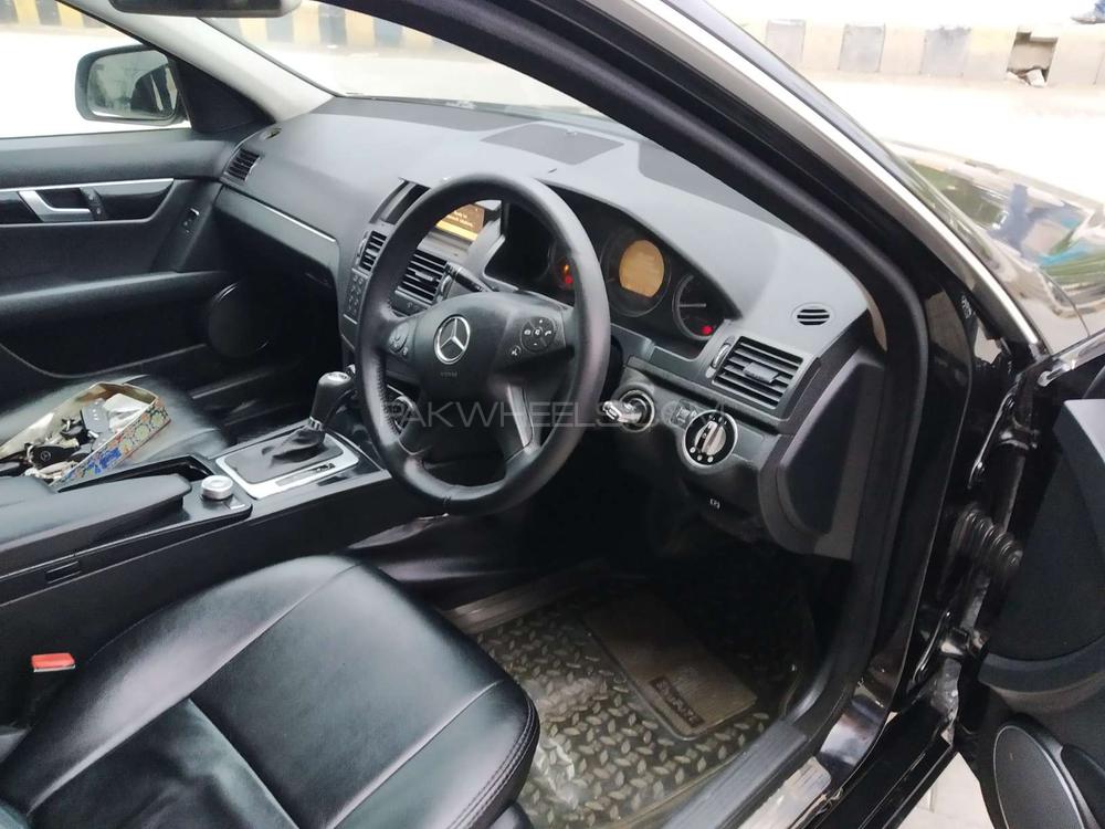 Mercedes Benz C Class 2007 for Sale in Lahore Mercedes Benz C Class 2007 for Sale in Lahore Image-4