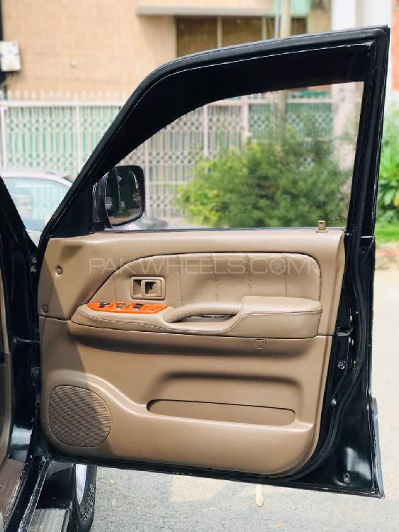 Toyota Prado 2002 for Sale in Lahore Toyota Prado 2002 for Sale in Lahore Image-7
