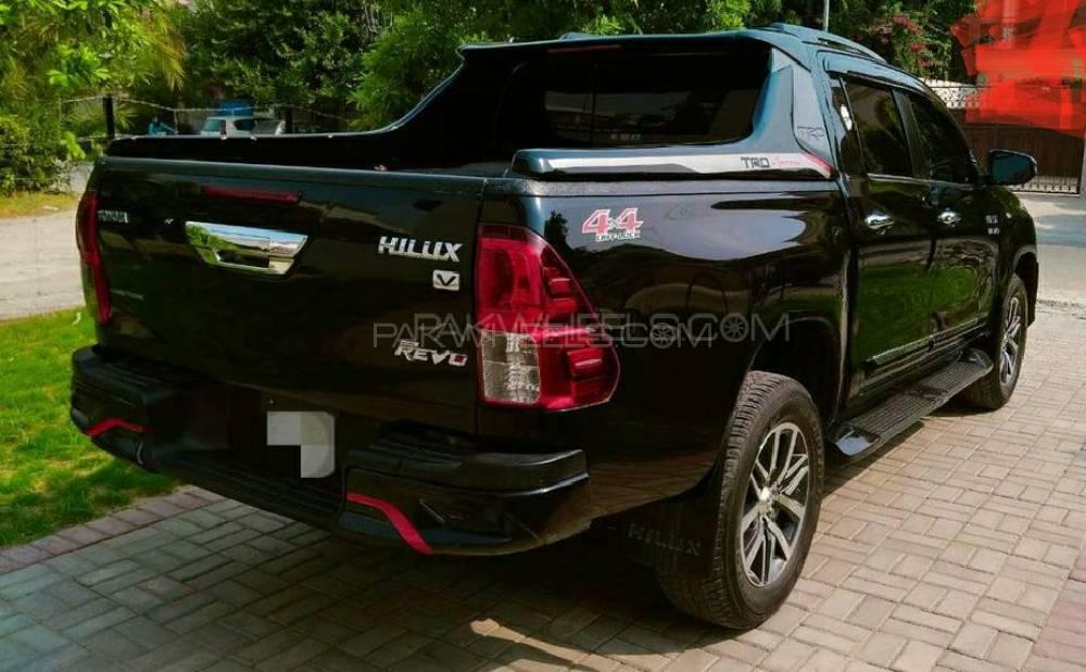 Toyota Hilux 2018 for Sale in Peshawar Toyota Hilux 2018 for Sale in Peshawar Image-3