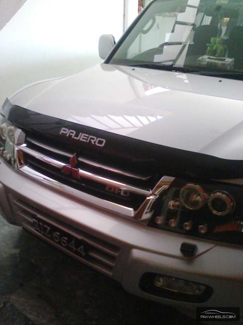Mitsubishi Pajero 2001 for Sale in Rawalpindi Image-1