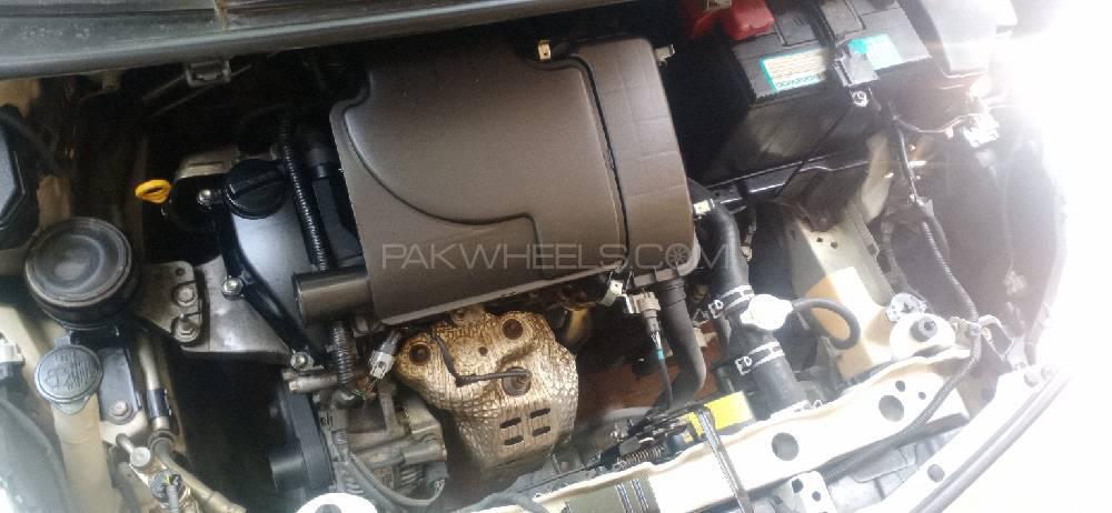 Toyota Vitz 2012 for Sale in Dera ismail khan Toyota Vitz 2012 for Sale in Dera ismail khan Image-6