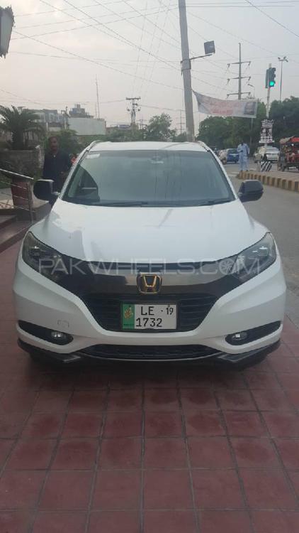 Honda Vezel 2013 for Sale in Lahore Image-1