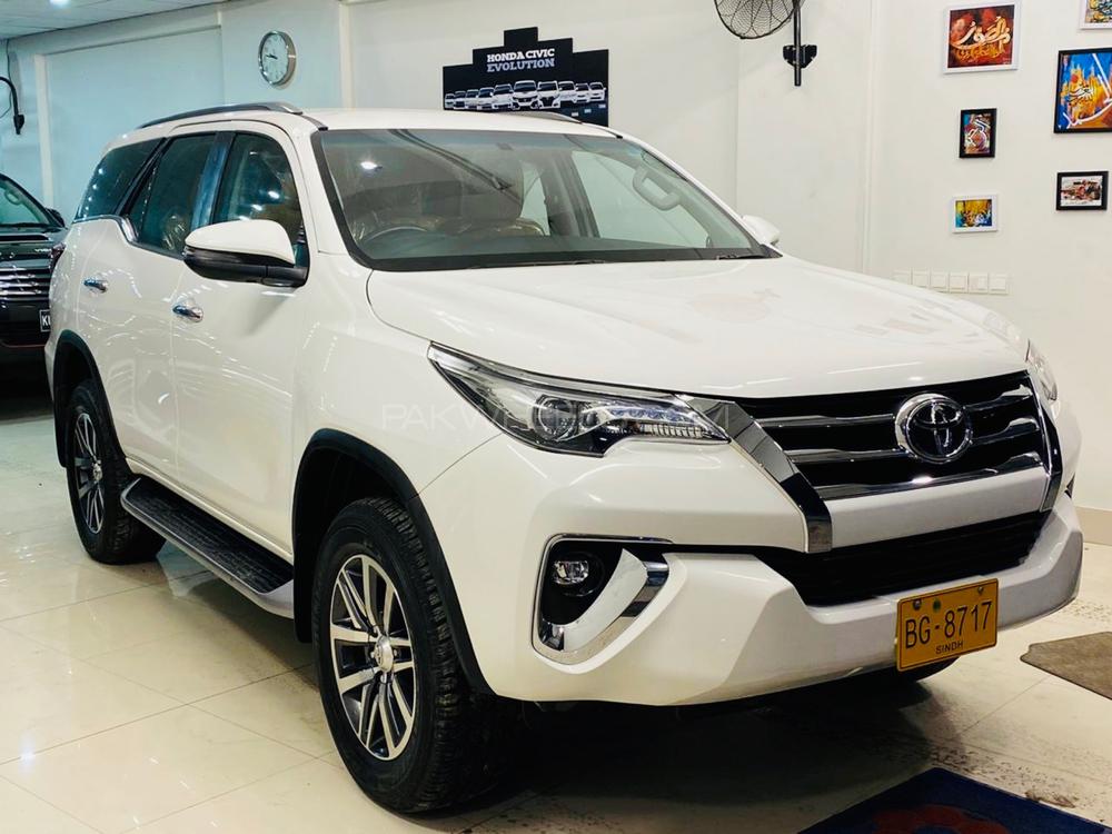 Toyota Fortuner 2018 for Sale in Karachi Image-1