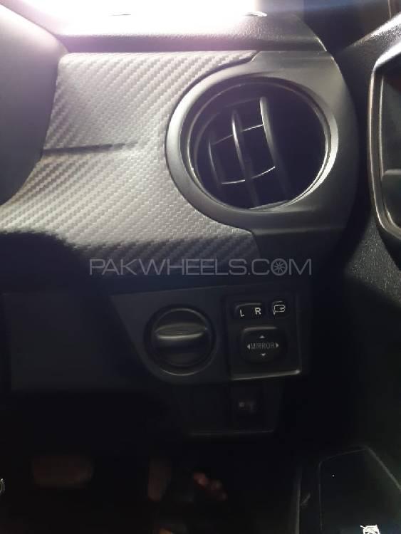 Toyota Corolla Fielder 2015 for Sale in Faisalabad Toyota Corolla Fielder 2015 for Sale in Faisalabad Image-10