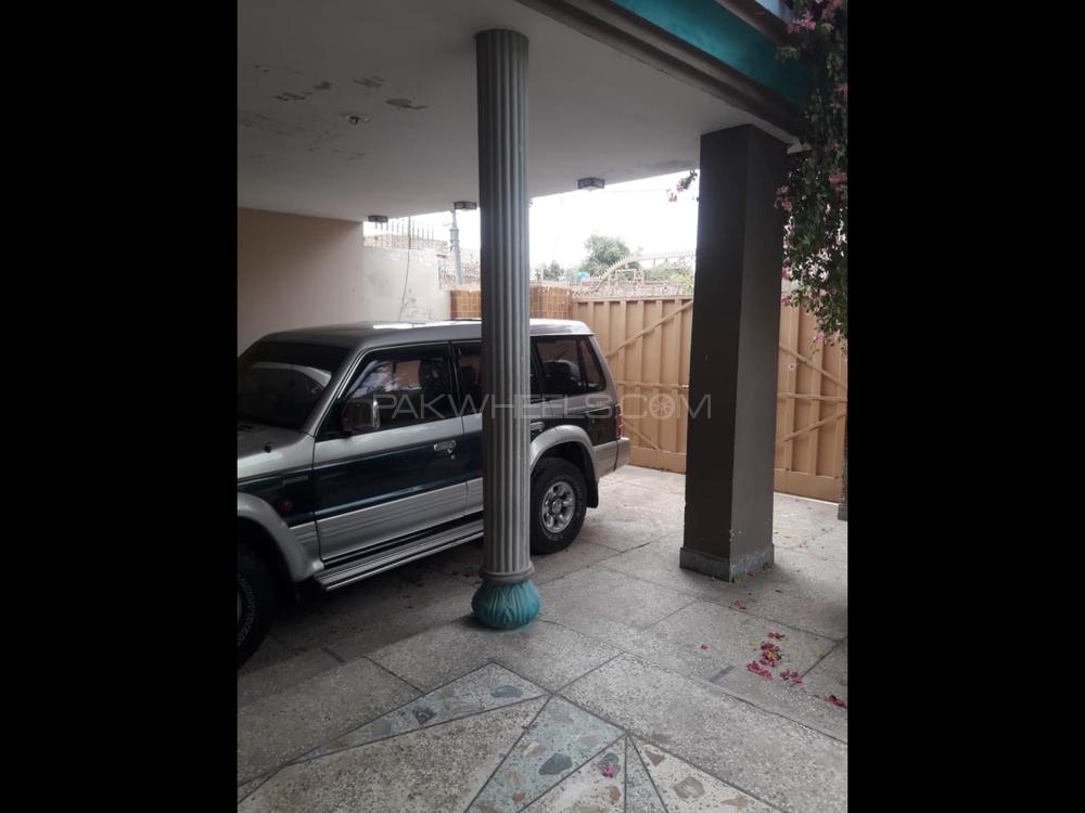 Mitsubishi Pajero 1994 for Sale in Jhang Mitsubishi Pajero 1994 for Sale in Jhang Image-3