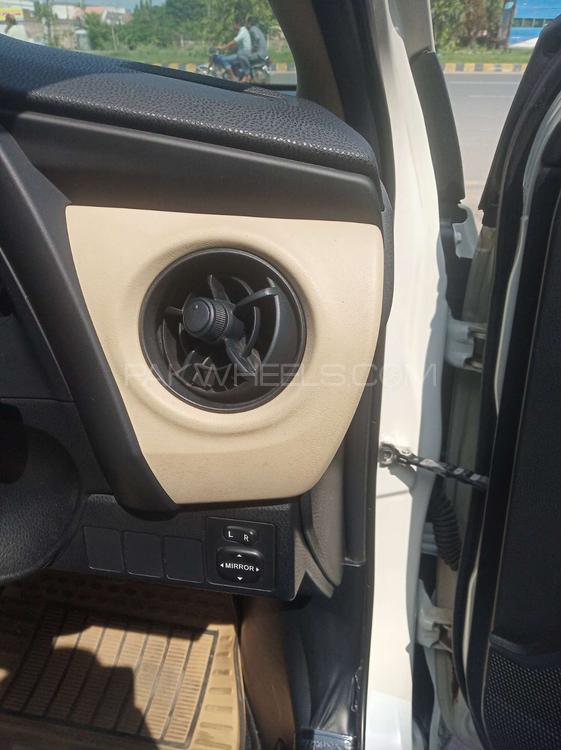 Toyota Corolla 2019 for Sale in Gujranwala Toyota Corolla 2019 for Sale in Gujranwala Image-10