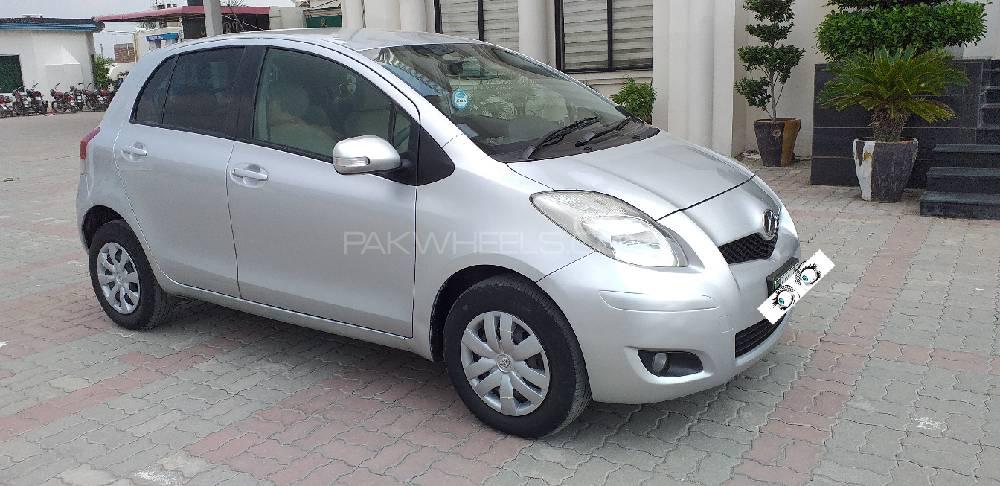 Toyota Vitz 2013 for Sale in Sahiwal Toyota Vitz 2013 for Sale in Sahiwal Image-3