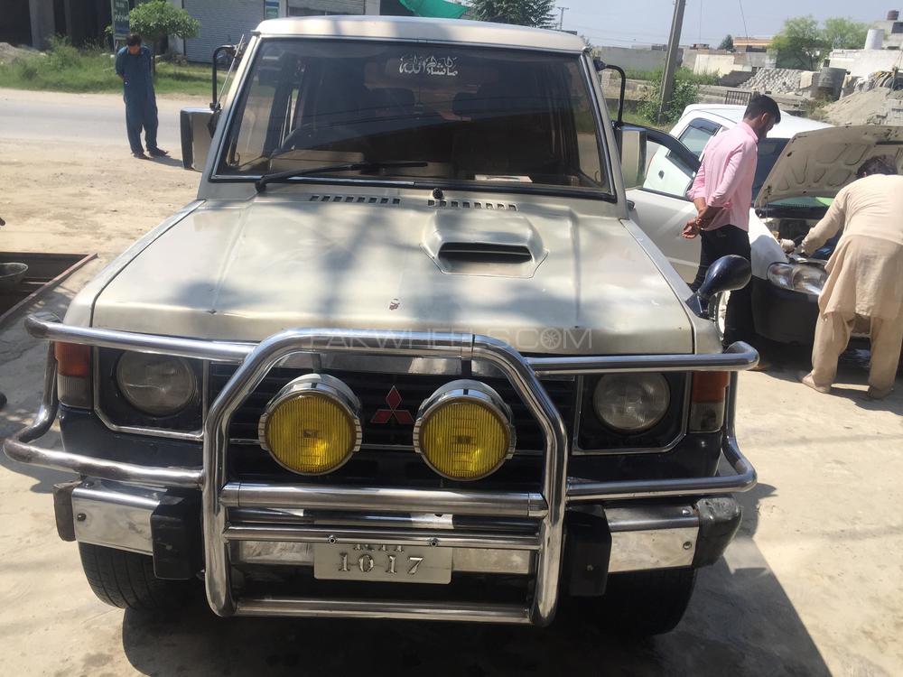 Mitsubishi Pajero 1988 for Sale in Wah cantt Image-1